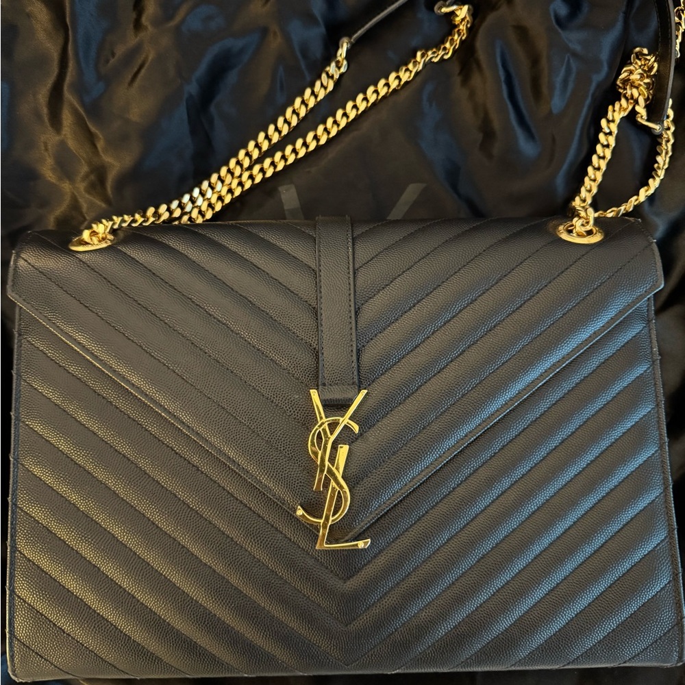 ‼️‼️‼️SOLD‼️‼️‼️Yves Saint Laurent Large Black Envelope Bag